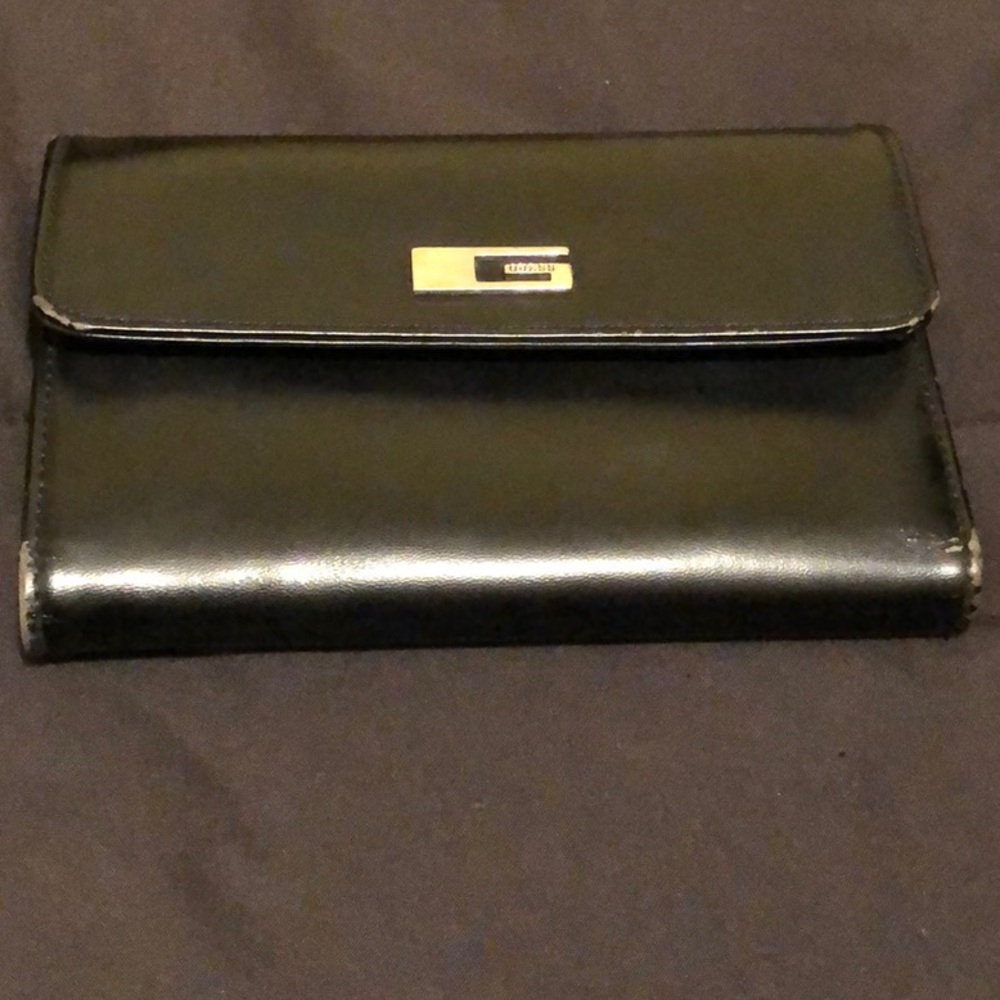 Guess Wallet